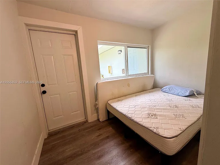 2237 Wilson St #C — Photo 10