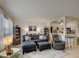 254 Chatham E #M, West Palm Beach, FL 33417