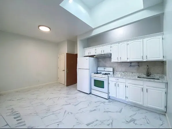 235 Starr St #2R, Brooklyn, NY 11237