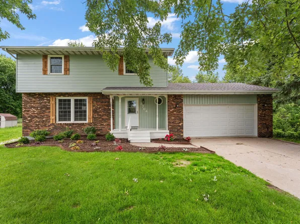 3764 Kingsway Dr, Crown Point, IN 46307