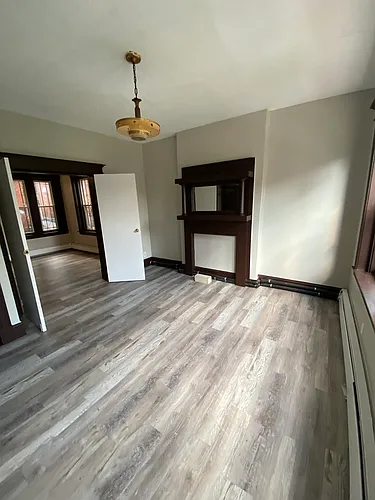 850 Park St #2E Photo 1