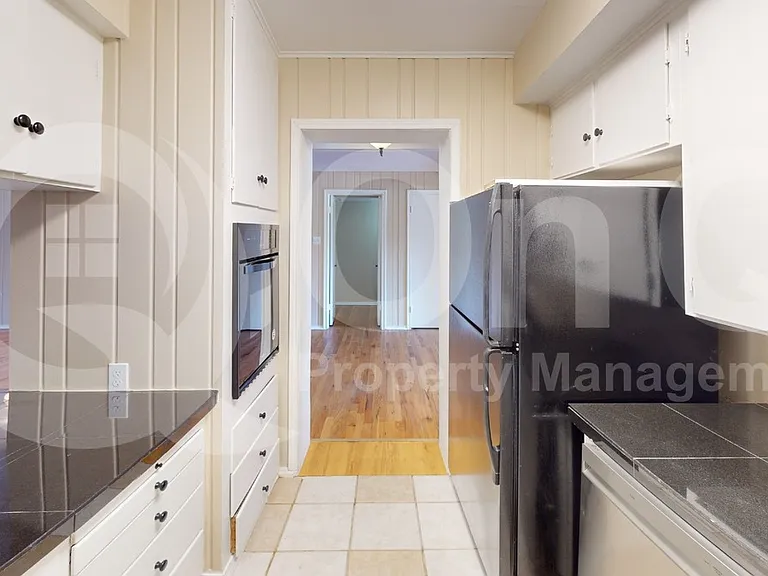 6127 Bandera Ave #B — Photo 4