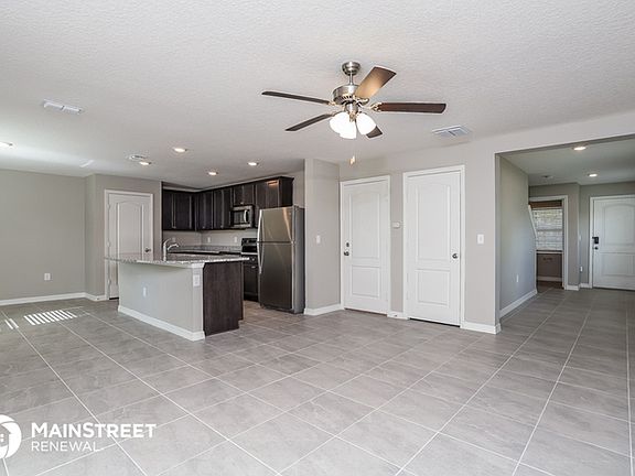 4th image of 217 Gladiola Ct