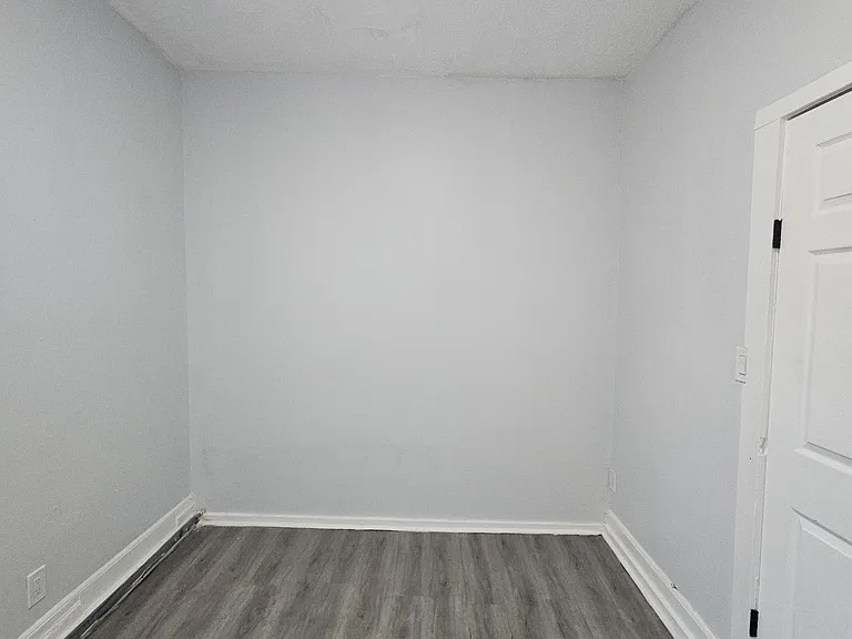 10 Rodwell Ave #B — Photo 5