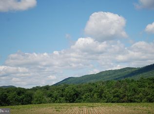 37 Tannin Way, Dauphin, PA 17018