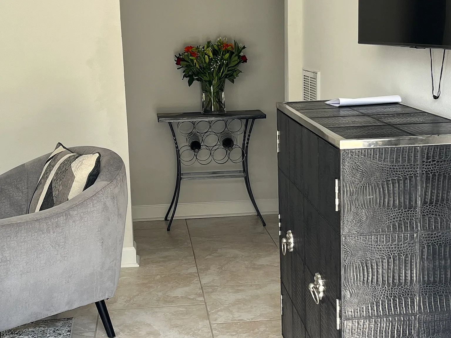 3 bed, 1650 sqft, $2,900 — Photo 3