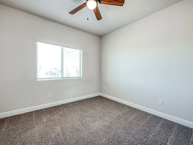 4129 Alamos Ave — Photo 19