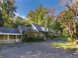 1 Shady Ln, Philadelphia, PA 19111