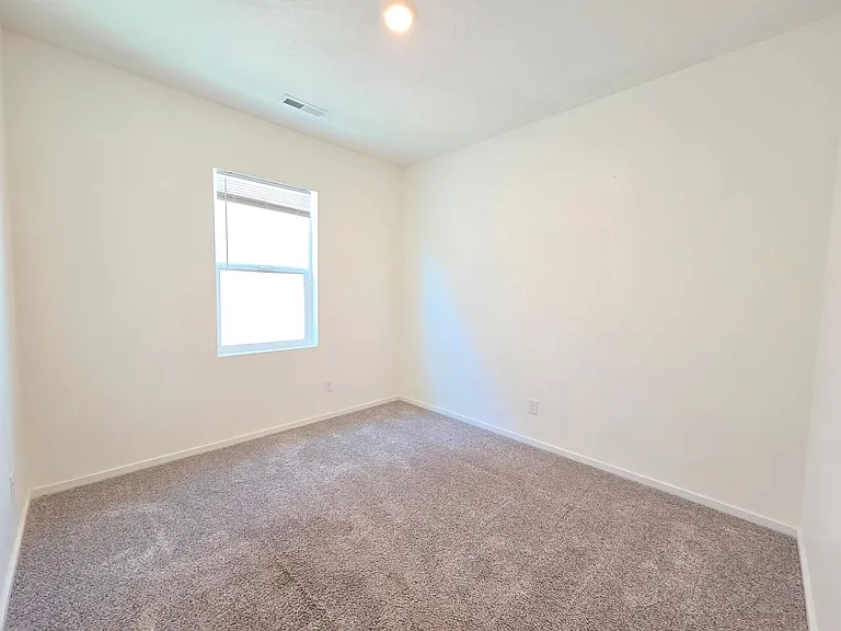 5711 W Georgetown Ln — Photo 23