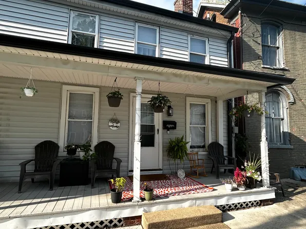 21 W Main St APT 1, Thurmont, MD 21788