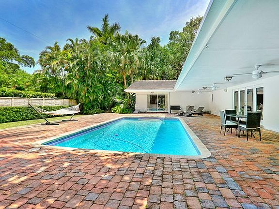 5th image of 7301 Capilla Ct