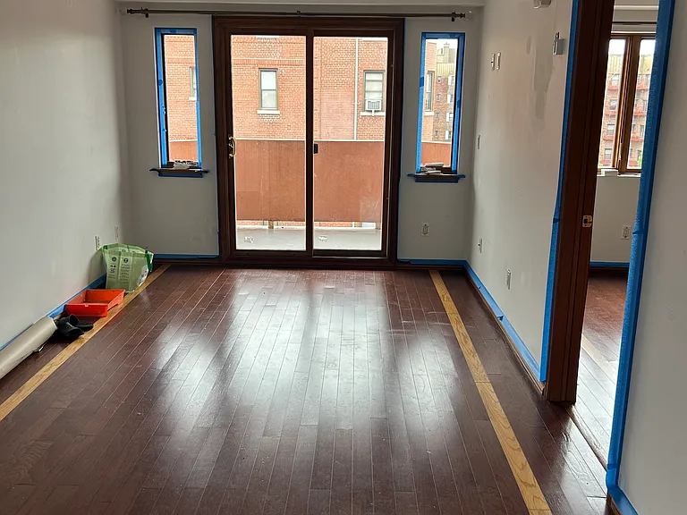 1495 E 28th St #6B — Photo 2