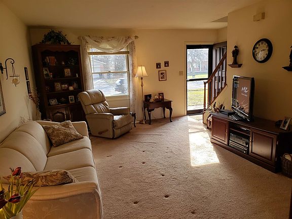 4th image of 1829 Somersworth Dr