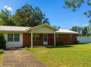 1208 Sunshine Dr, Crestview, FL 32539