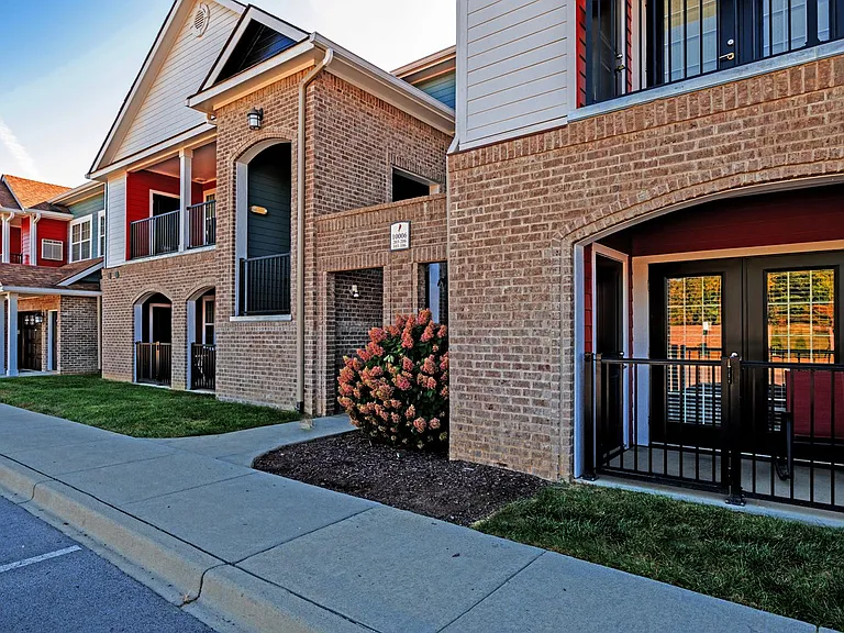 9910 Shining Willow Dr — Photo 31