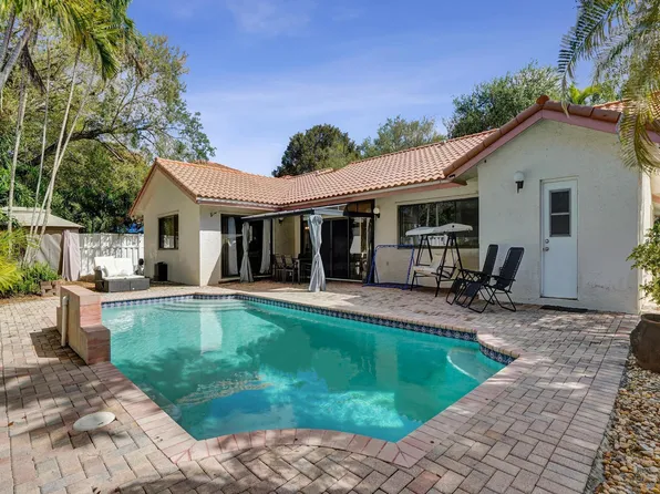 10527 Zurich Street, Cooper City, FL 33026