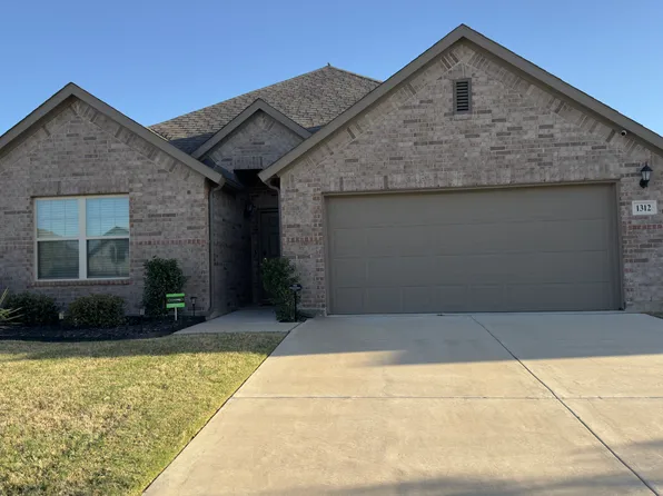 1312 Hunters Ridge Dr, Crowley, TX 76036