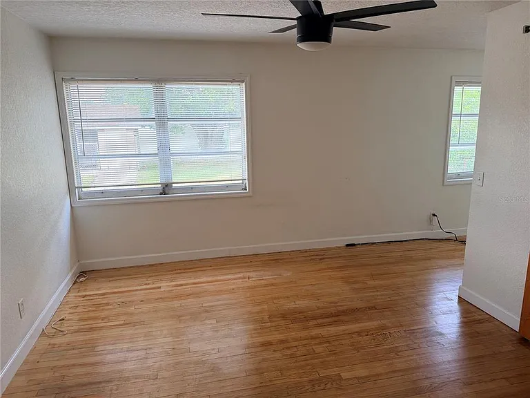 702 W Peninsular St — Photo 9