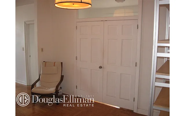 Rented by Douglas Elliman | media 22