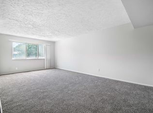 Heights Garden Apartments, Cleveland, OH 44121