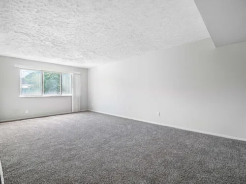 Heights Garden Apartments Photo 1