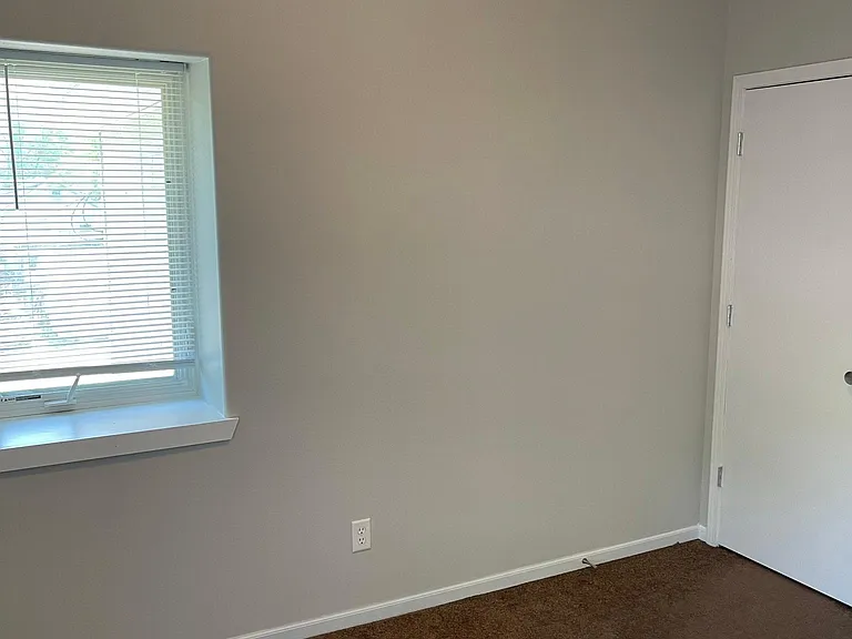323 Church St #4 — Photo 8