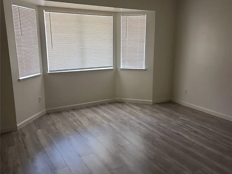 3213 Coral Harbor Dr — Photo 16