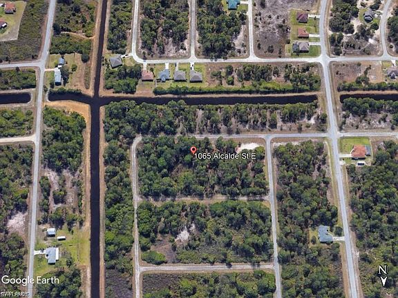 2nd image of 1065 Alcalde St E