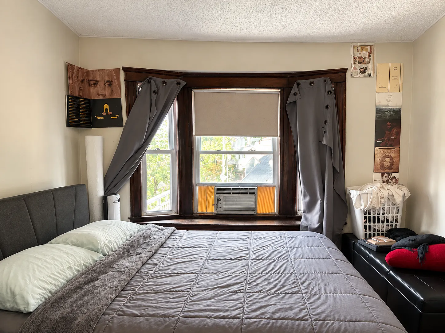 3 bed, 1000 sqft, $975 — Photo 1