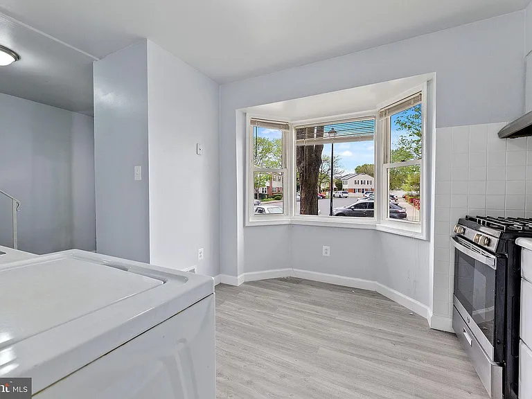 8145 Community Dr — Photo 10