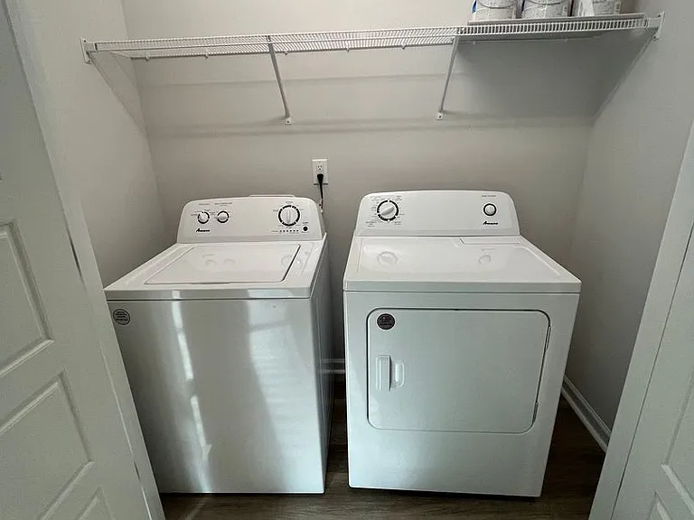 8329 Paramount Point — Photo 16