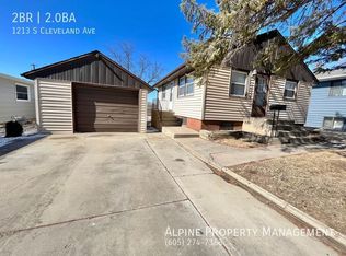 1213 S Cleveland Ave, Sioux Falls, SD 57103