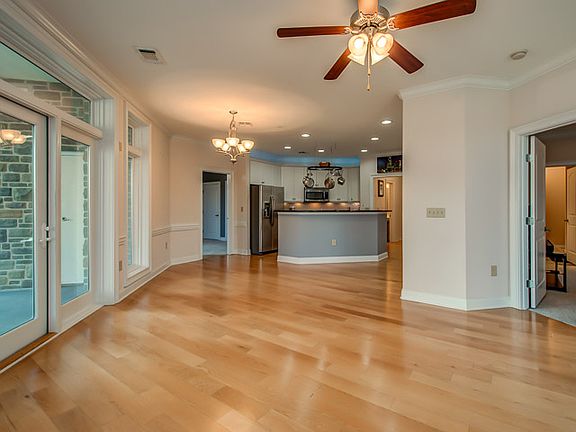 4th image of 400 Warioto Way APT 203