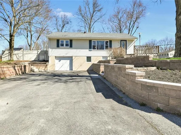 2 Westwood Drive, Newburgh, NY 12550