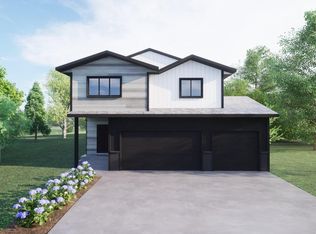 7358 30th St S, Fargo, ND