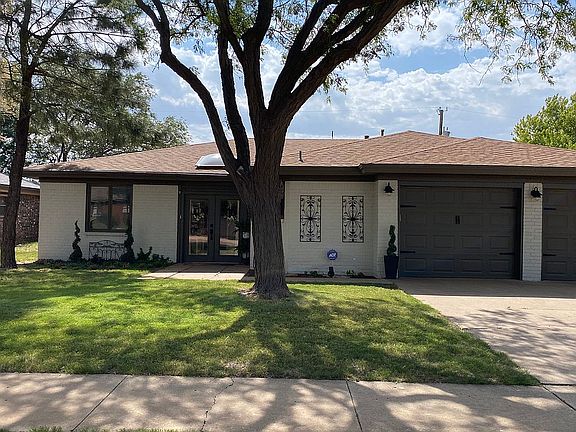 3rd image of 1017 Dogwood Ave