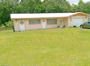 1819 Magnolia Dr, North Fort Myers, FL 33917