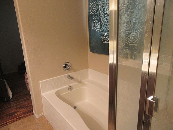 5th image of 9928 Fountain Walk Ave