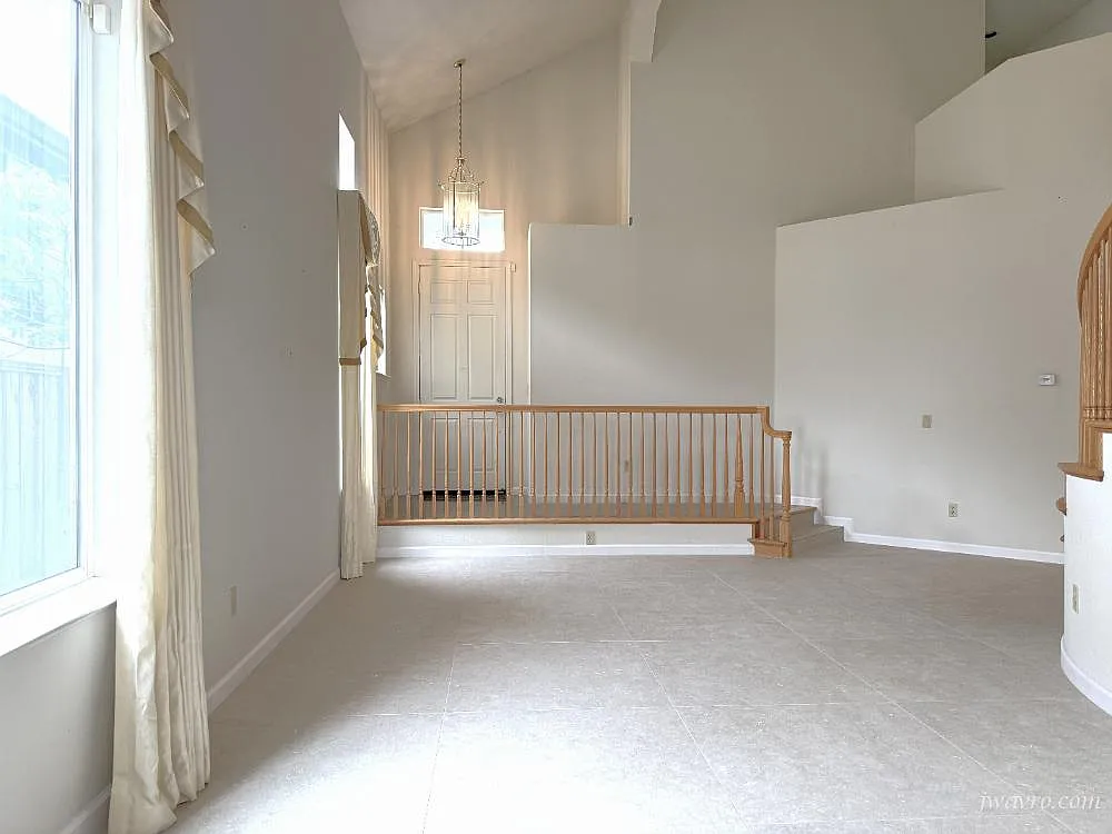 Newer Construction 4bed/3bath Home — Photo 3