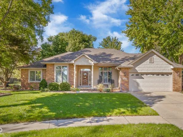 3230 Concord Ct, Columbus, IN 47203
