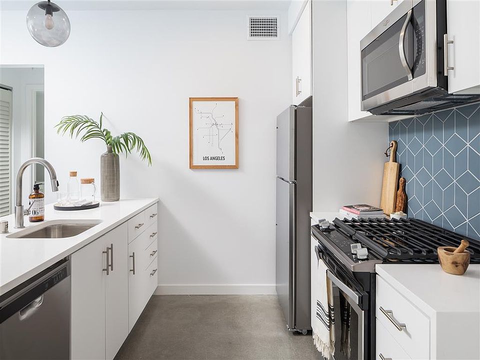 1st image of 4247 Eagle Rock Blvd #402
