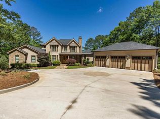 1210 N Shore Dr, Greensboro, GA 30642