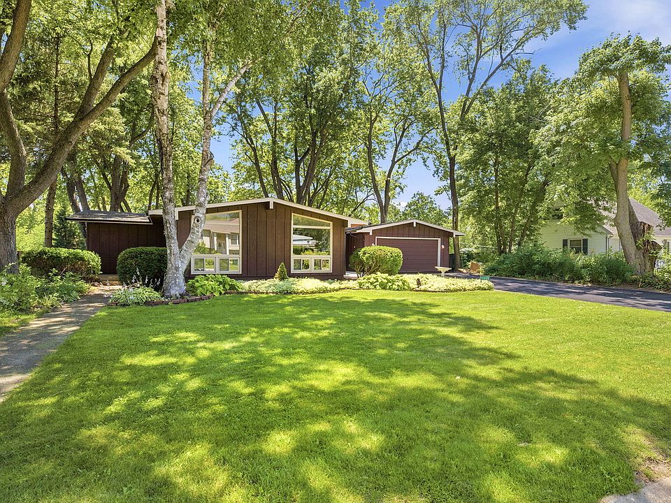 1st image of 1305 Alicia Dr