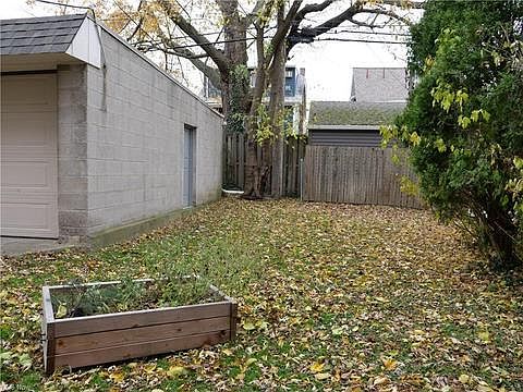 1st image of 1290 Two Glads Ave