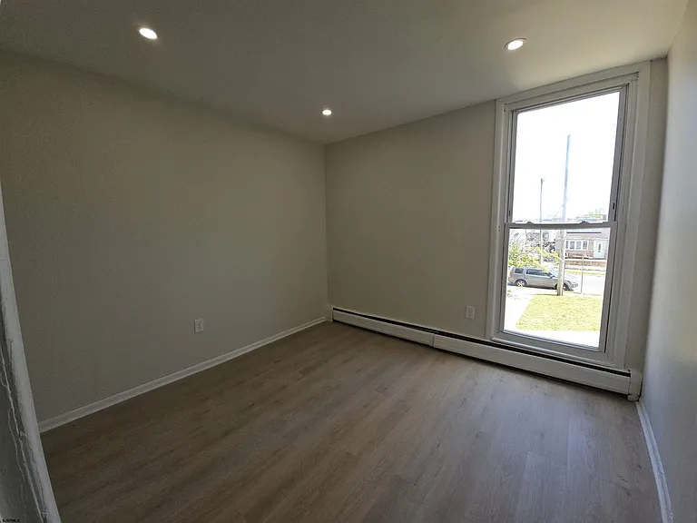 2201 Murray Ave — Photo 17