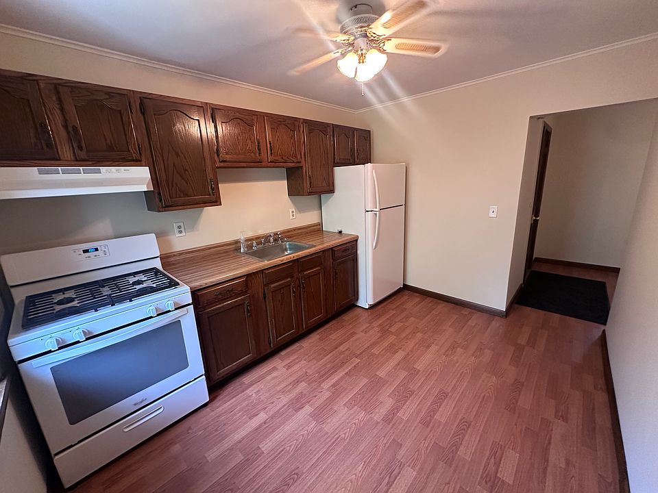 1st image of 1320 Route 9w Unit 2