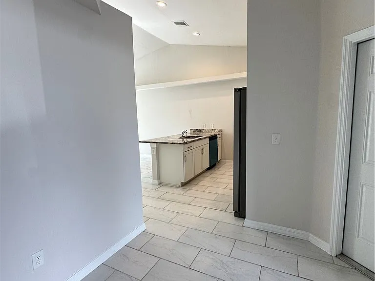 4412 Skyline Blvd — Photo 8