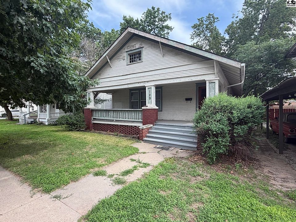 1st image of 129 E 11th Ave