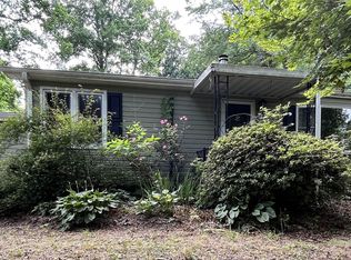 323 Armstrong Ave, Hendersonville, NC 28739