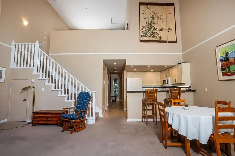 1120 Tsatsu Shores Dr #323 — Photo 2